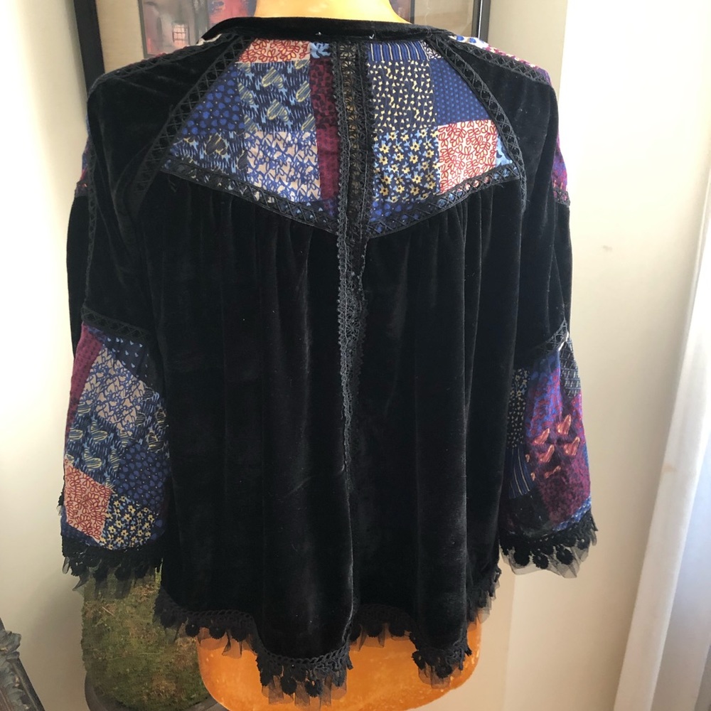 Pol Velvet Jacket Small - image 3